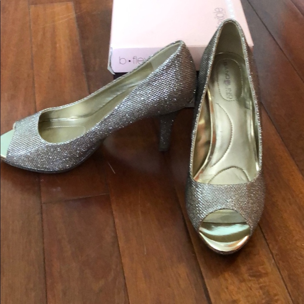 Bandolino B-Flexible Peep Toe Shoes